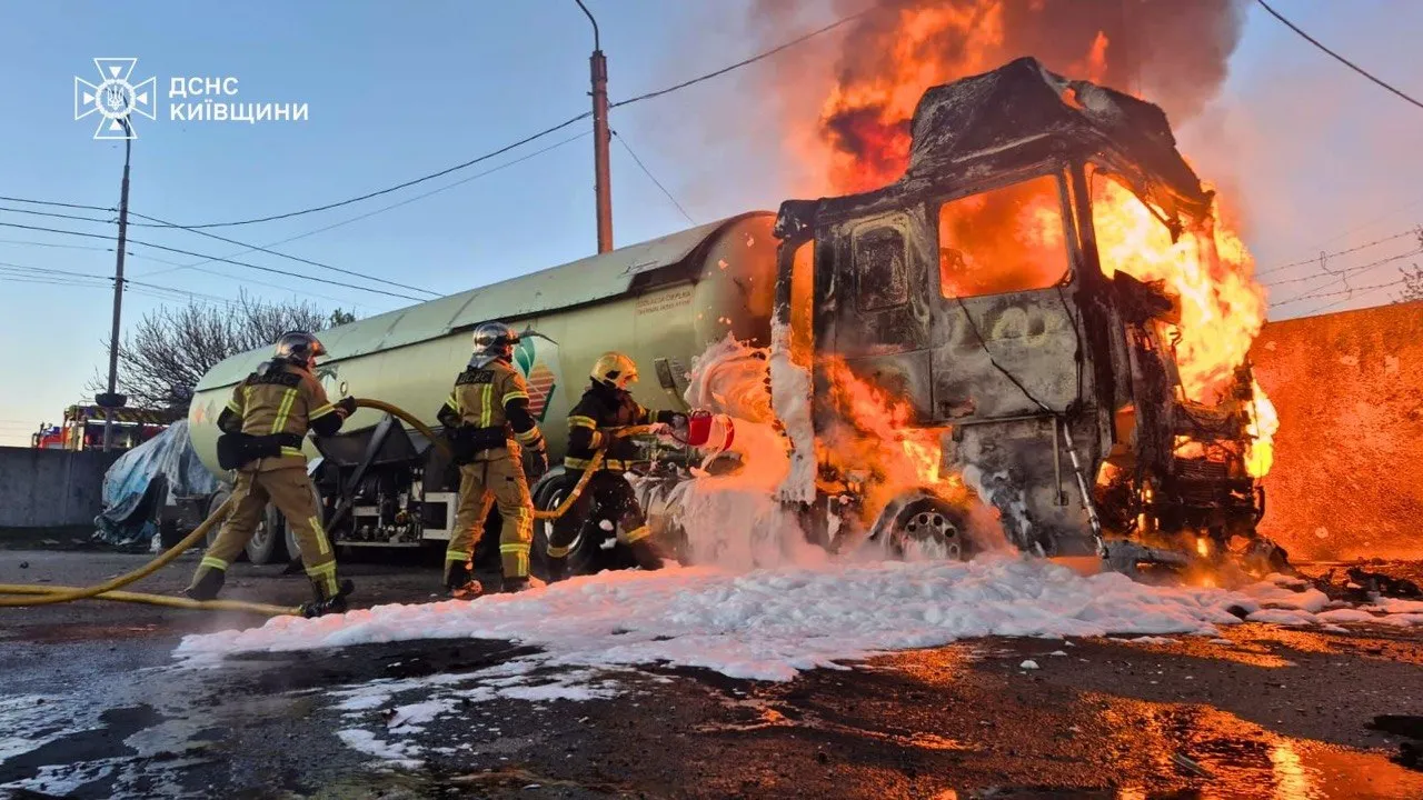 Russian strikes on regions of Ukraine have left people dead and injured