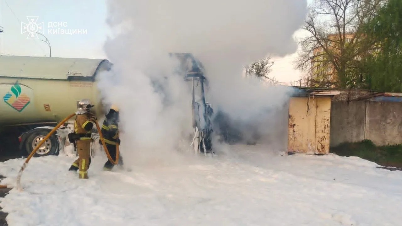 Russian strikes on regions of Ukraine have left people dead and injured