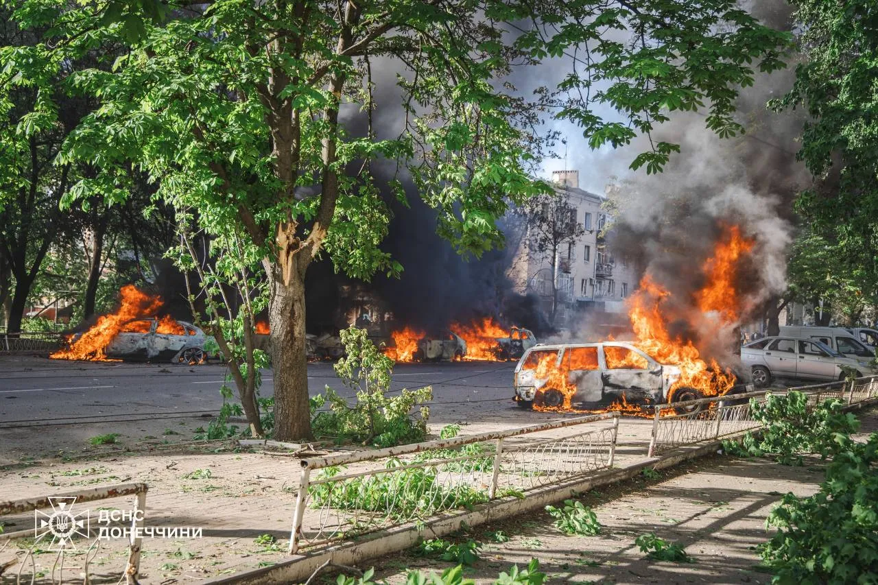 Russian strikes on regions of Ukraine have resulted in deaths and injuries
