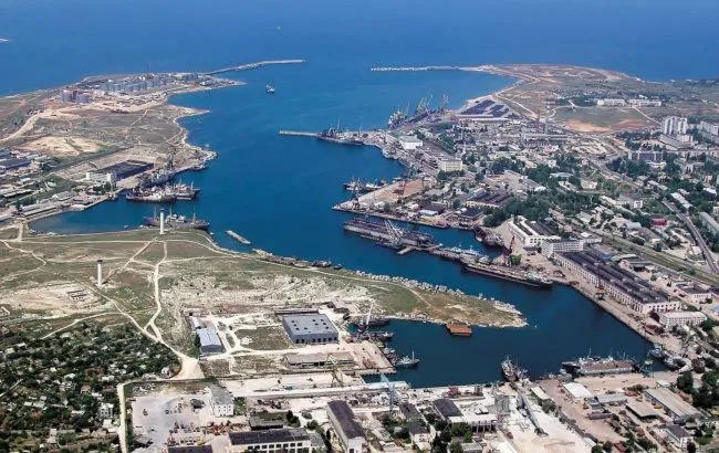 Scared of the strikes? The occupiers have cancelled the 9 May parade in Crimea