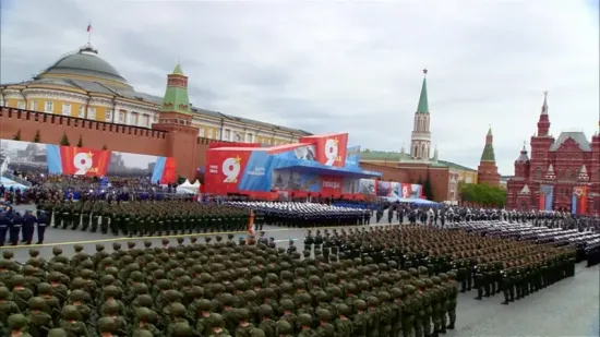 У Москві провели парад 9 травня без військової техніки