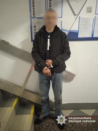 In Lviv, a man armed with a knife took a child hostage