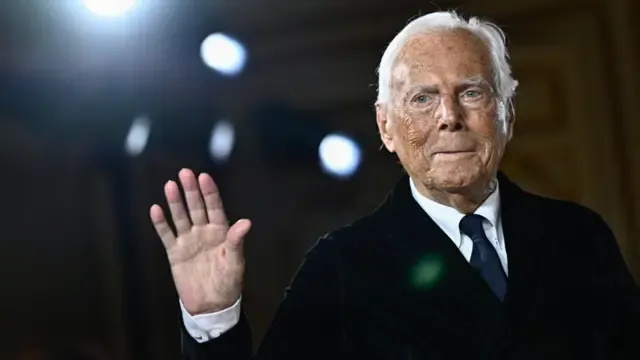 Armani has left instructions to sell the brand: who could buy Giorgio Armani?