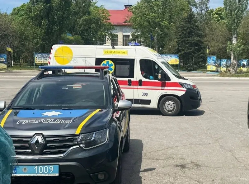 A video has emerged of the shooting at Svitlovodsk City Council 