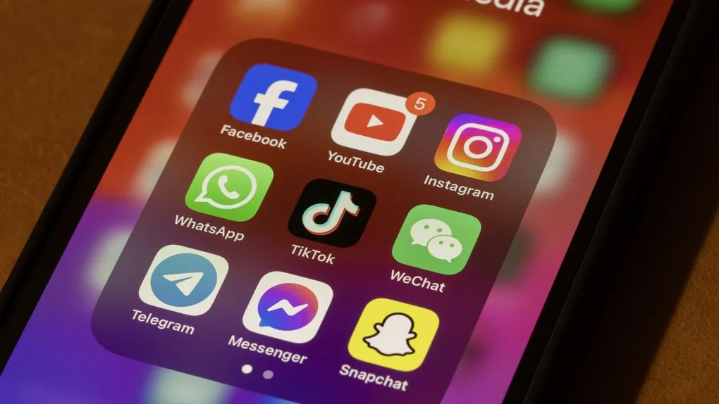 The EU is drawing up new rules to tackle addictive social media design