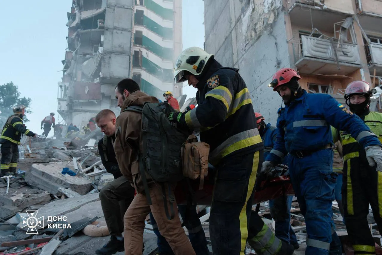 Massive Russian attack on Kyiv and the surrounding region: one person has been killed, and the number of casualties has risen to 31