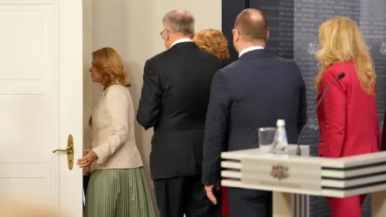 Прем’єрка Латвії Евіка Сіліня подала у відставку разом з урядом