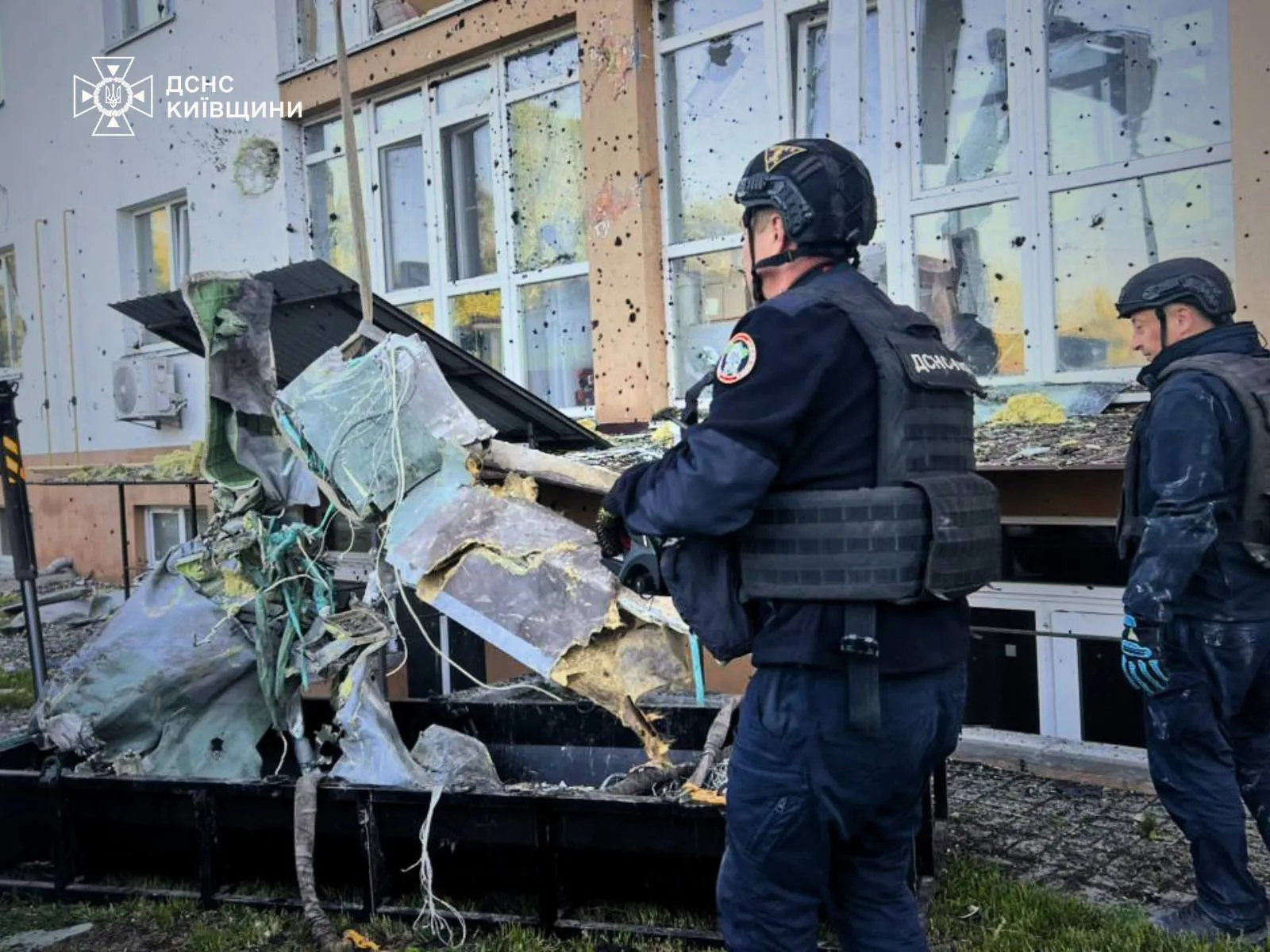 In Chabany, rescue workers recovered an entire warhead from a residential building (VIDEO)
