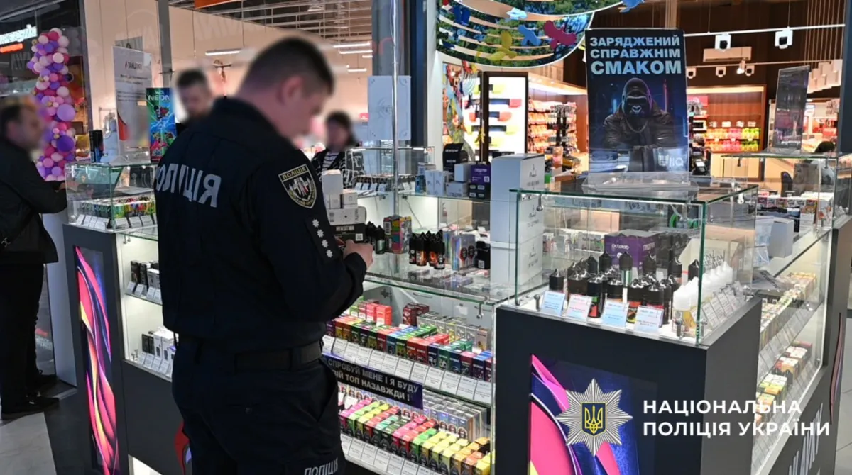 The National Police’s Special Operations Department carried out a large-scale operation against the black market for vapes, seizing goods worth 170 million hryvnias.