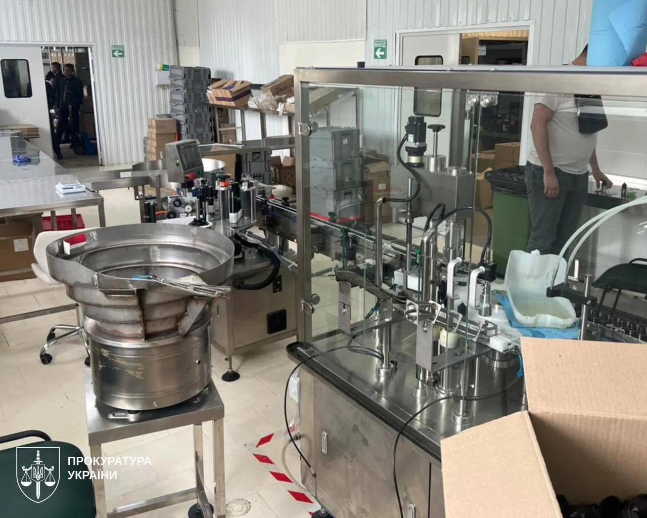 The National Police’s Special Operations Department carried out a large-scale operation against the black market for vapes, seizing goods worth 170 million hryvnias.