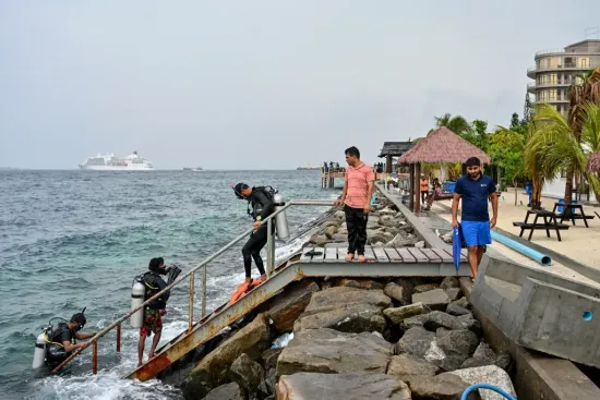 An investigation has been launched in Italy into the deaths of divers in the Maldives