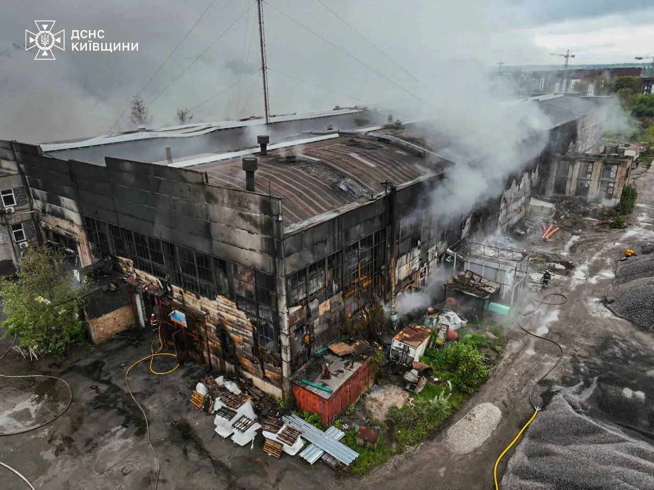 A major fire at a furniture factory in Irpin has been brought under control (VIDEO)