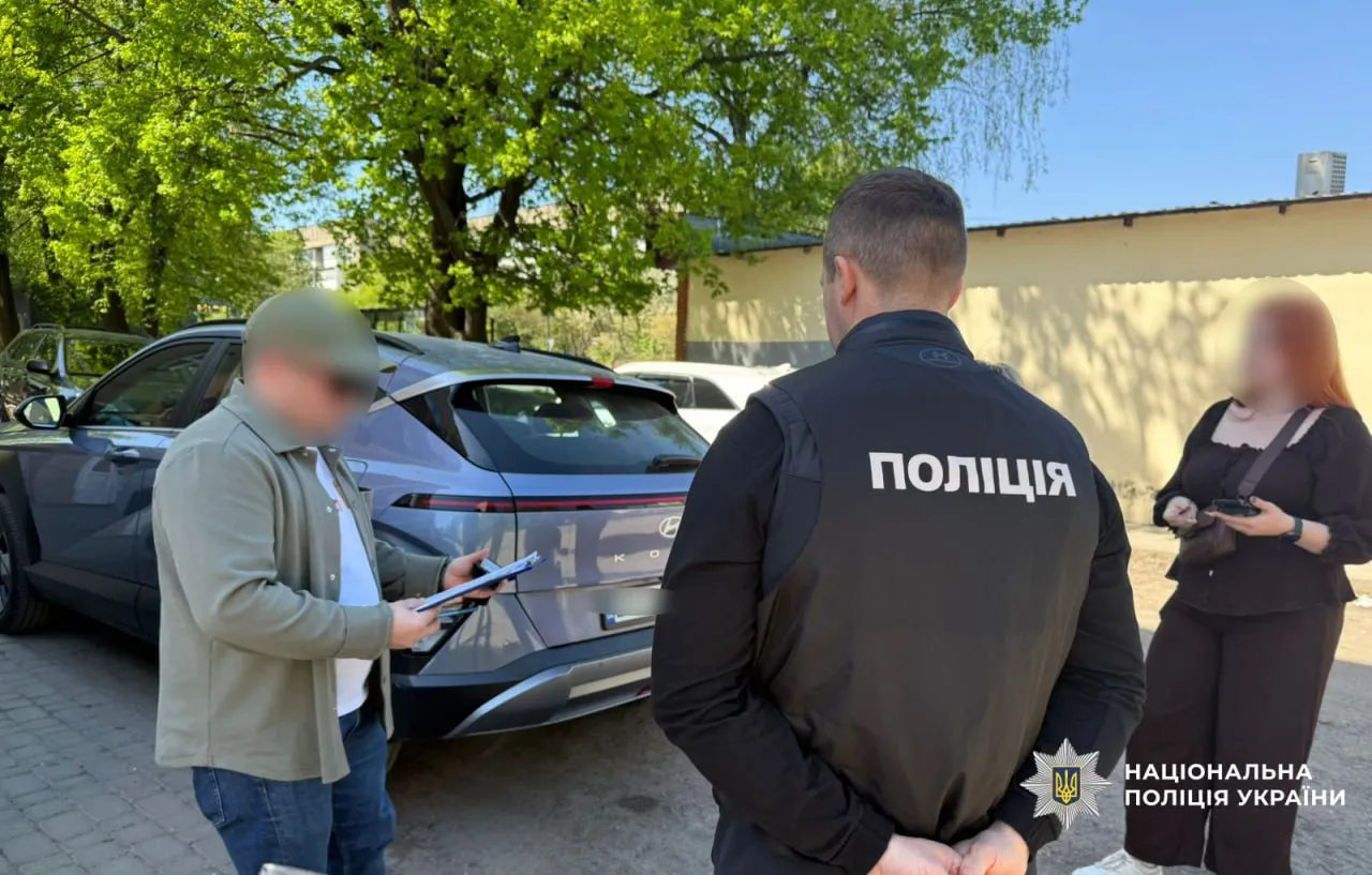 The National Police have uncovered a scheme to evade nearly 40 million hryvnias in taxes within a second-hand clothing chain