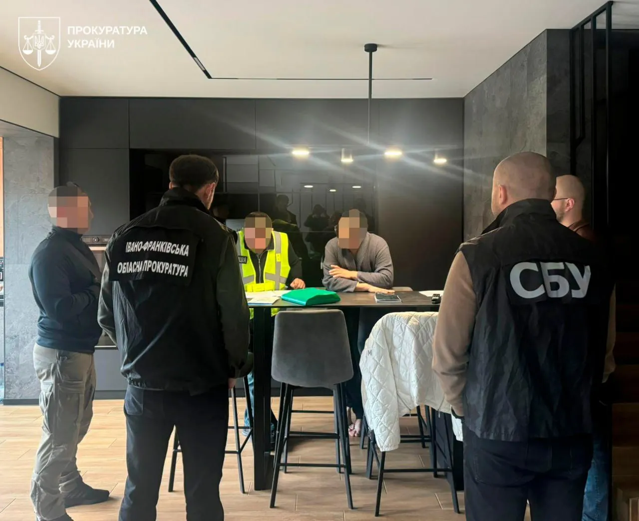 The National Police have uncovered a scheme to steal gas from the state gas transmission system worth over 203 million hryvnias