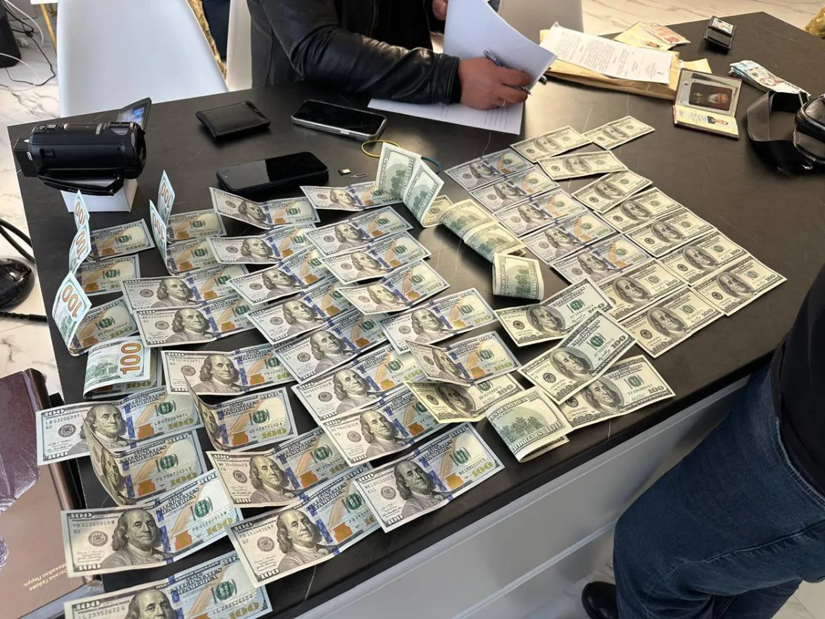 The SSU has uncovered a scheme involving the protection of porn offices in three regions