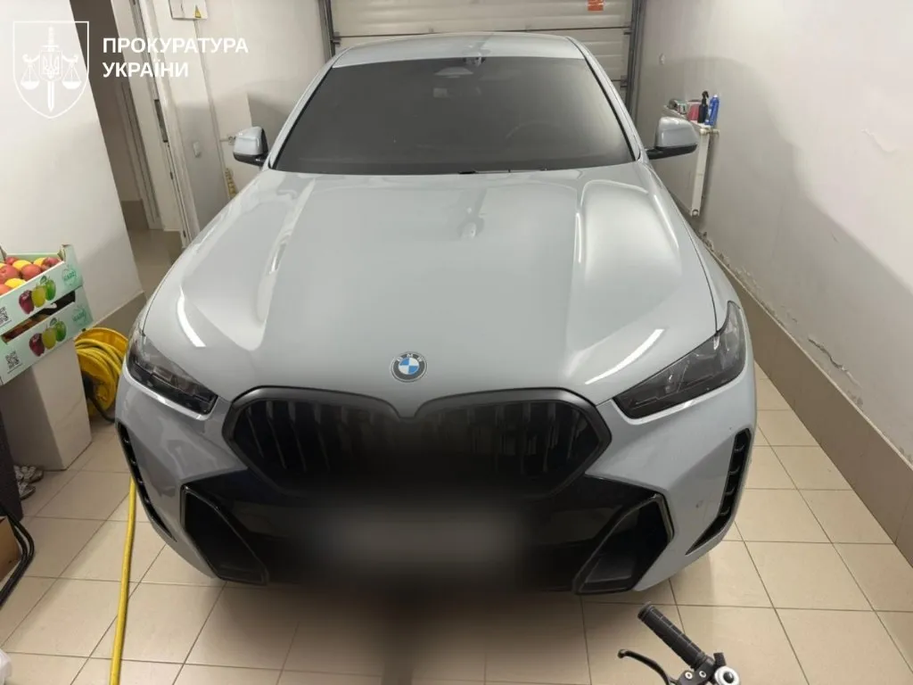 Luxury cars, weapons and over 22 million hryvnias in cash have been seized from National Police officials