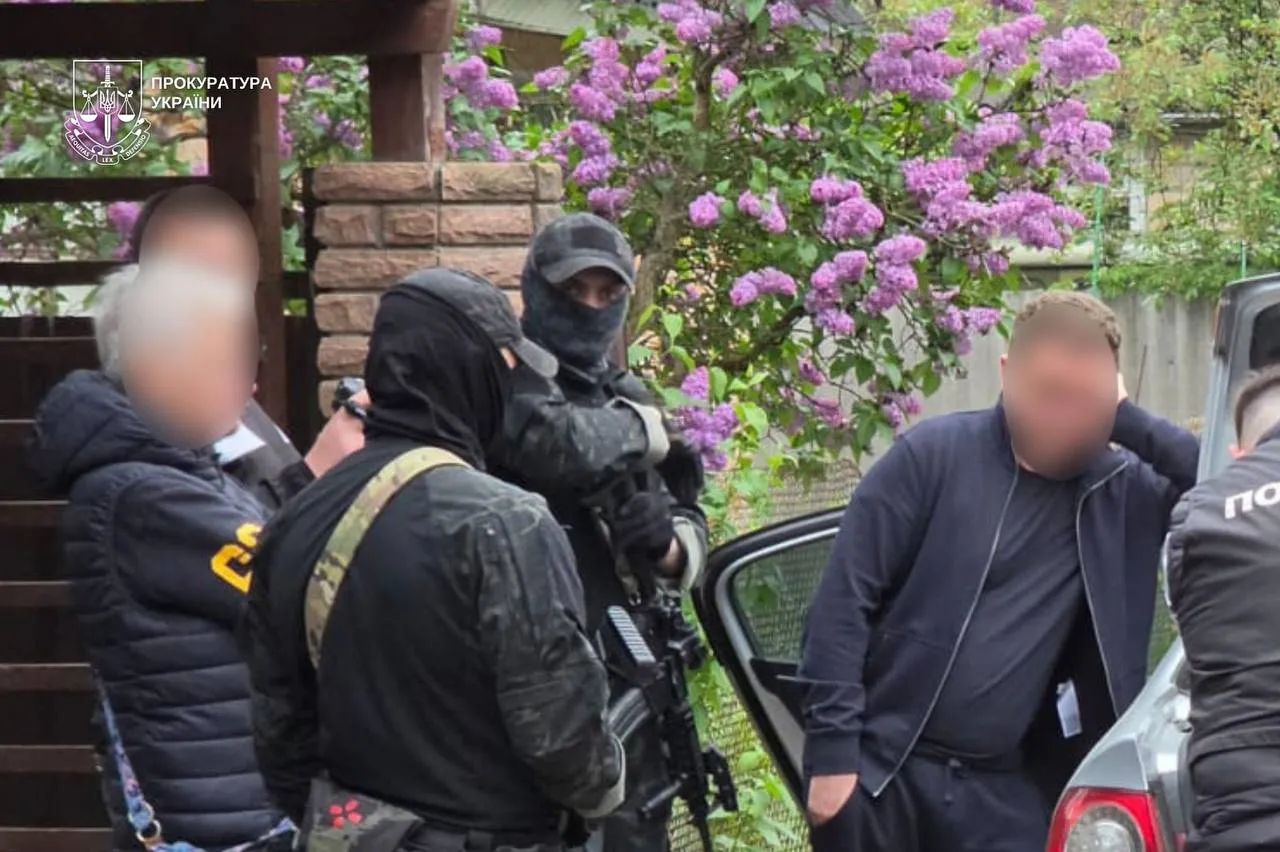 A group of suspects has been caught in Transcarpathia attempting to seize a foreign woman’s property worth over 21 million hryvnias