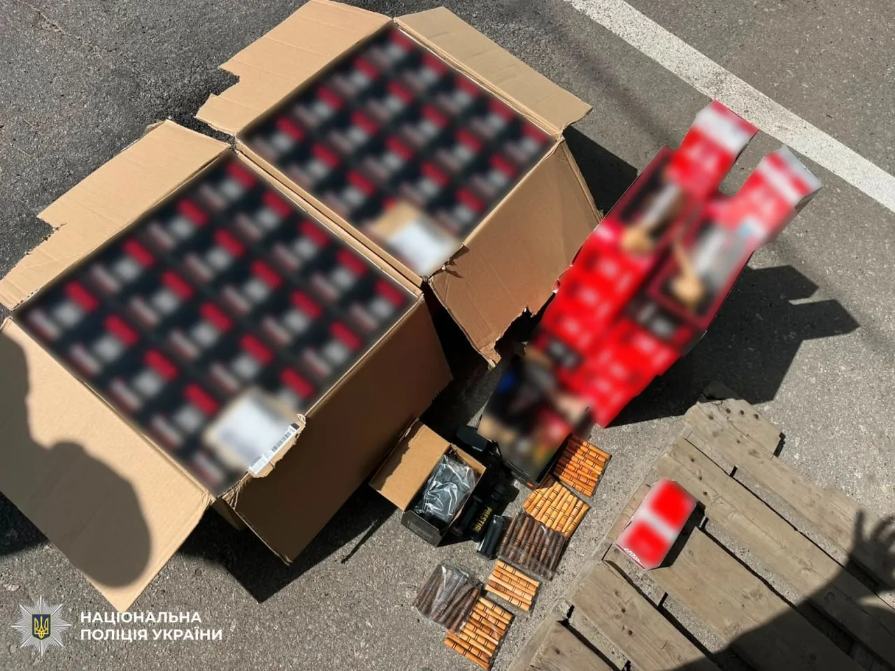 The National Police in the Kharkiv region have uncovered a large-scale operation involving the production and sale of counterfeit cigarettes