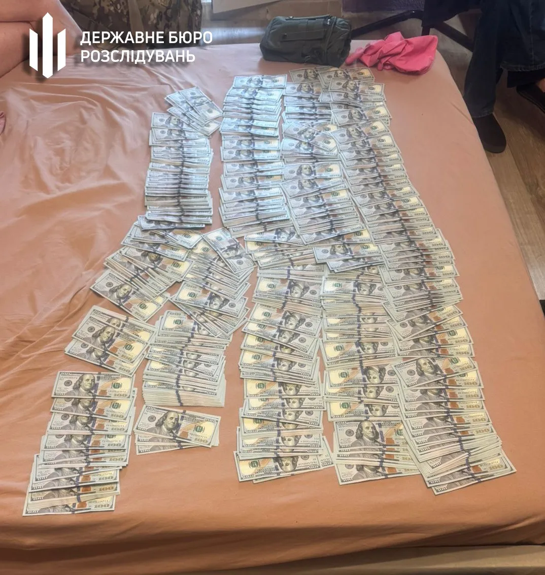 ДБР і Офіс Генпрокурора повідомили про підозру двом військовим у справі про збут 500 кг вибухівки