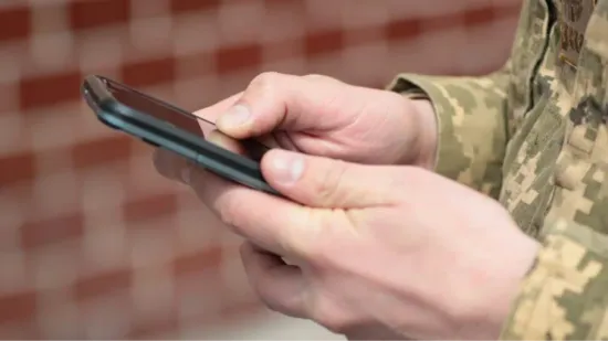 У ТЦК пояснили, чому під час мобілізації забирають телефон