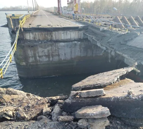 Russia strikes Pechenizke Reservoir near Chuhuiv — dam traffic suspended