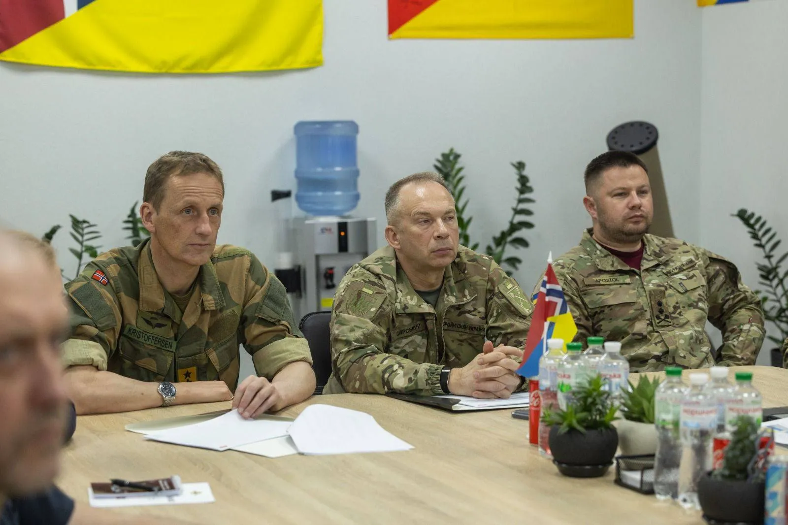 Syrsky, together with the Norwegian Chief of Defence, visited combat units in southern Ukraine
