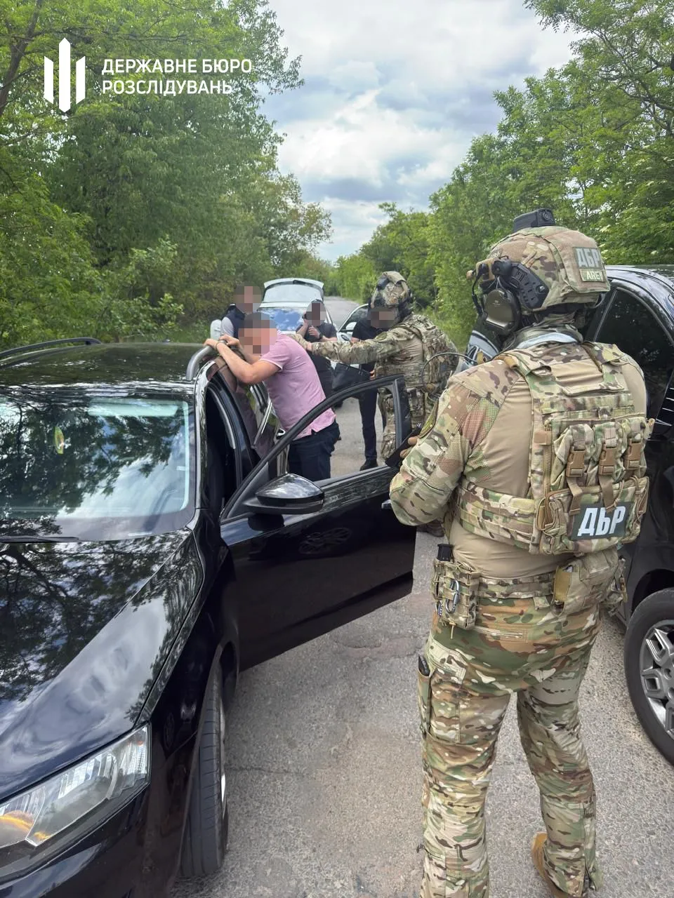 The State Bureau of Investigation has exposed a lawyer for demanding $9,000 to have a case involving a special forces soldier closed and to have him removed from the wanted list  