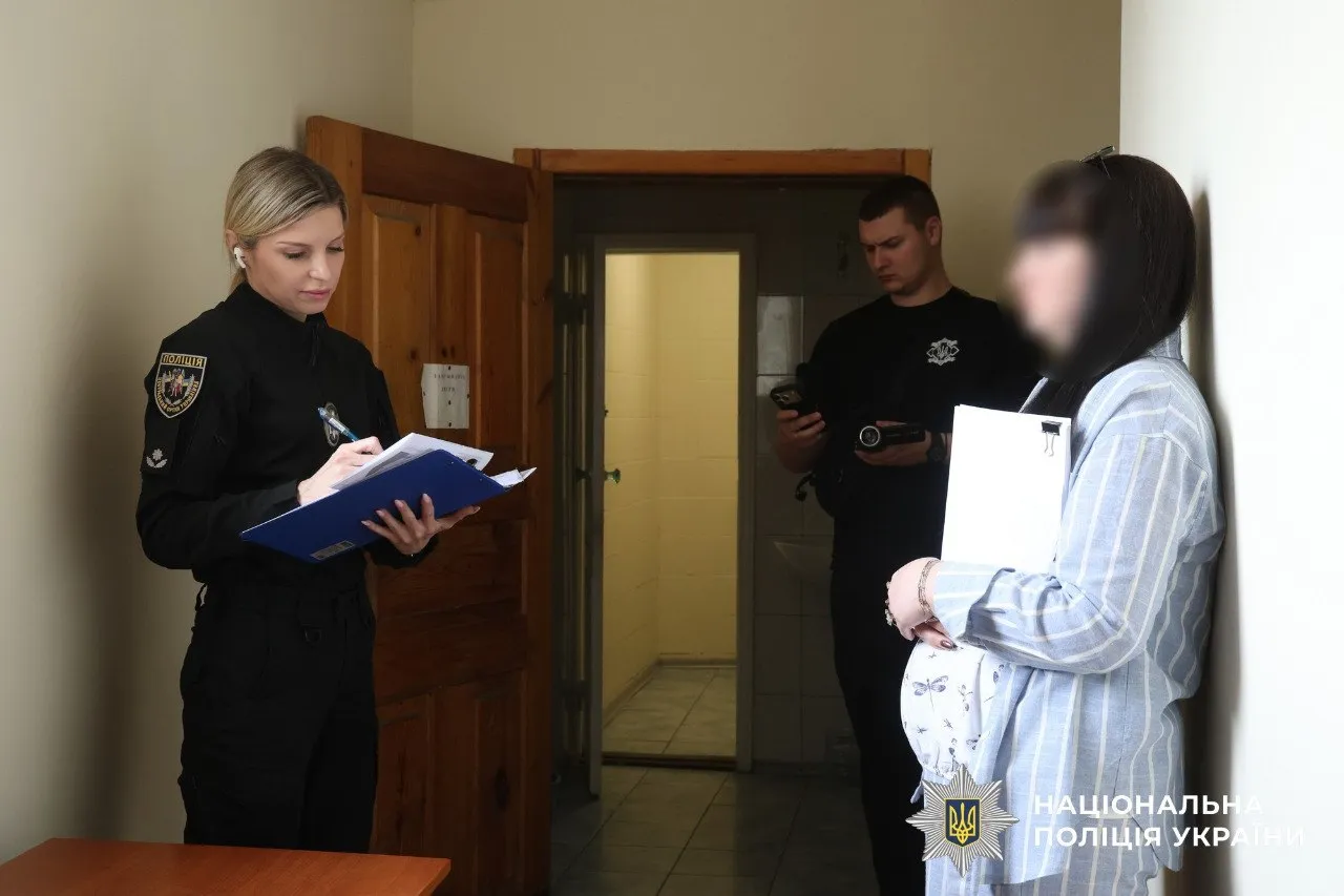 Ukrainian and Latvian law enforcement agencies have uncovered a fraudulent call centre that was arranging loans for Latvian citizens