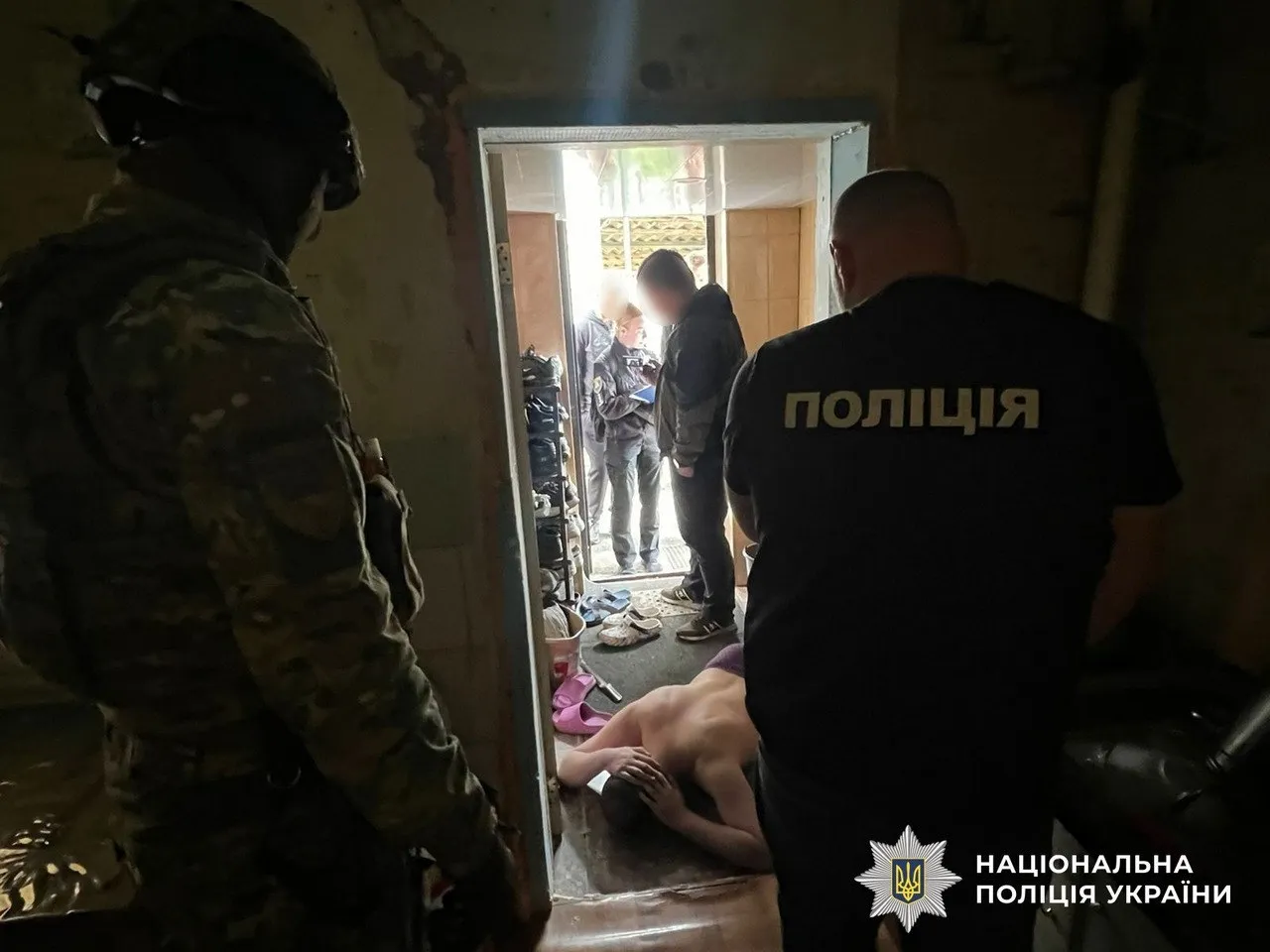 Ukrainian and Latvian law enforcement agencies have uncovered a fraudulent call centre that was arranging loans for Latvian citizens
