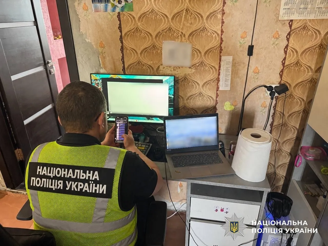 Ukrainian and Latvian law enforcement agencies have uncovered a fraudulent call centre that was arranging loans for Latvian citizens