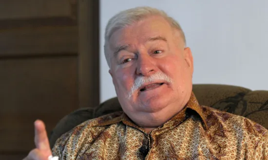 Lech Wałęsa took down the Ukrainian flag in response to Zelenskyy’s decision regarding the UPA