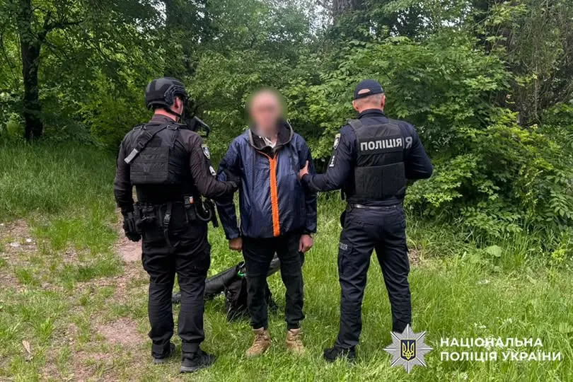A man who fired shots at passers-by has been arrested in Dunayivtsi