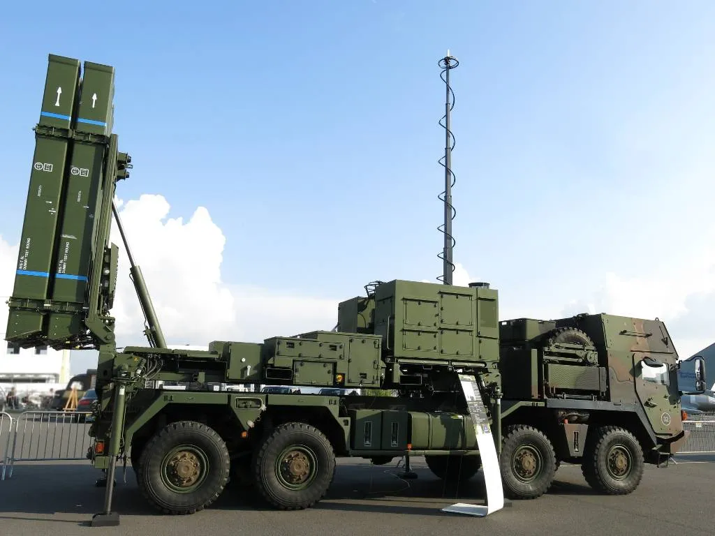 Ukraine has received a new IRIS-T launcher from Germany