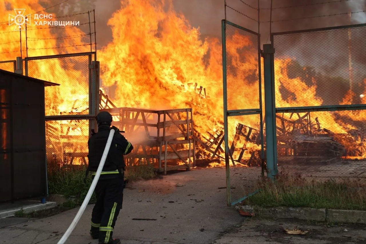 Вночі російські війська атакували кілька областей України, є загиблі та поранені
