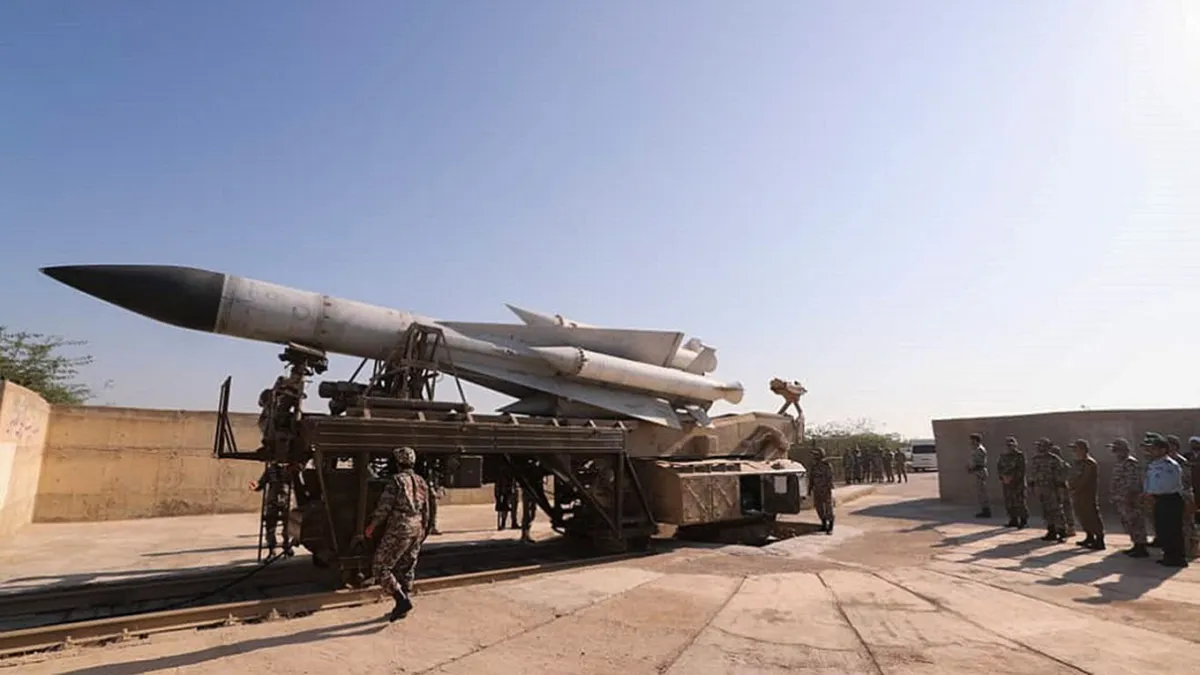 The US and Iran have exchanged fresh blows as negotiations hit a snag