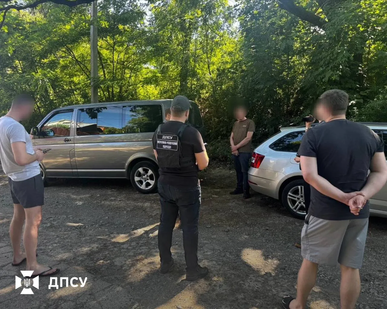 A network smuggling men to Slovakia for $26,500 has been uncovered in Zakarpattia