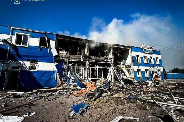 Росія вдарила по підприємству «Яготинське для дітей» на Київщині
