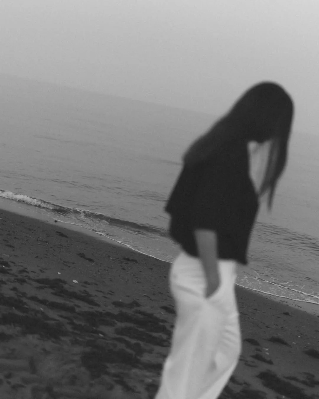 Kateryna Usyk has shared a atmospheric photoshoot taken by the sea