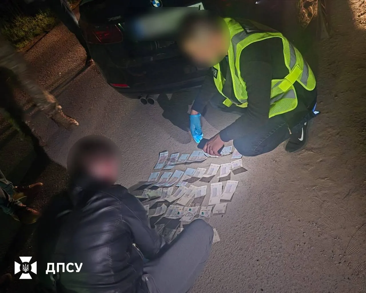 A human trafficking ring smuggling men to Moldova has been uncovered in Bukovina