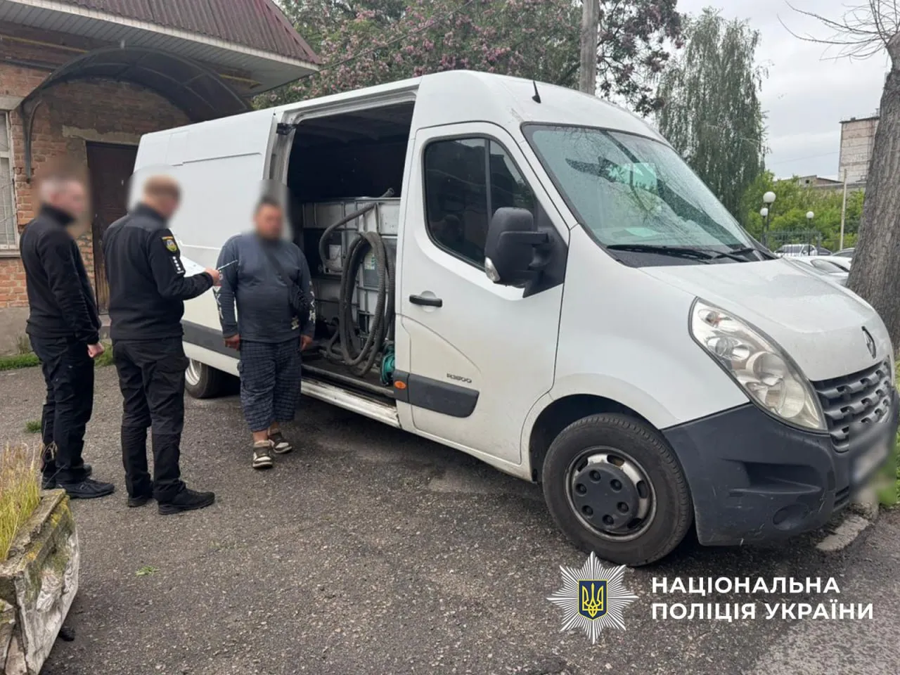 На Київщині викрили масштабну схему виробництва та збуту фальсифікованого пального