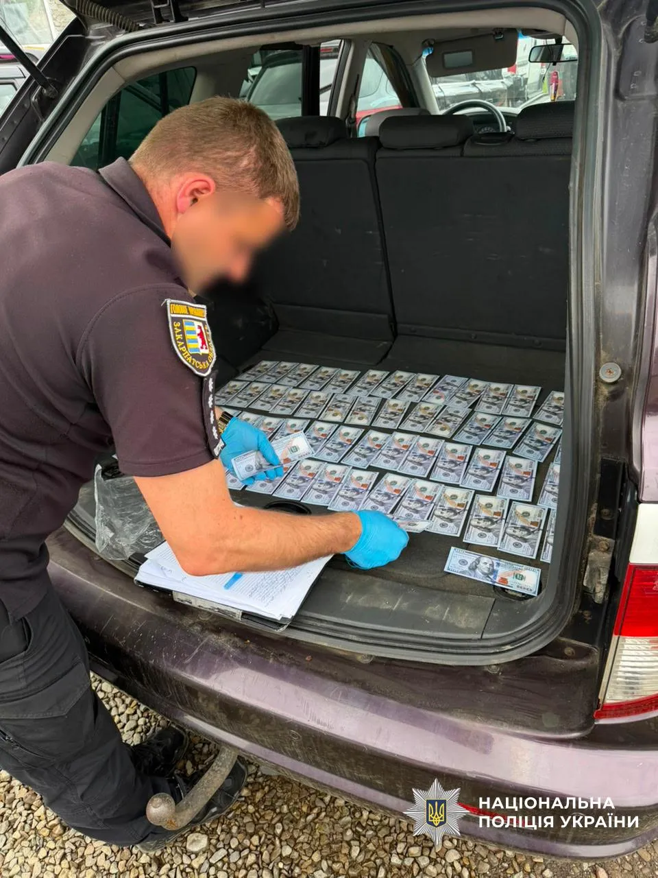 An entrepreneur has been arrested in Zakarpattia on suspicion of selling cars imported for the Ukrainian Armed Forces as humanitarian aid