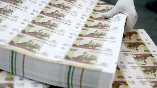 У травні в Росії зафіксували рекордний за 30 років відтік готівки з банків