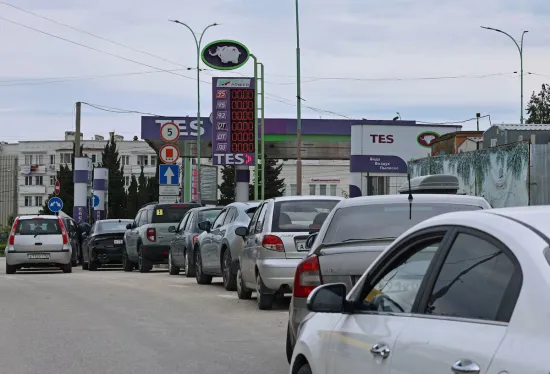 Українські удари пошкодили транспортну інфраструктуру на підступах до Криму та ускладнили постачання пального