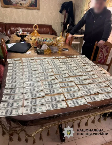 У Києві судитимуть групу псевдоворожок, які виманювали гроші у людей