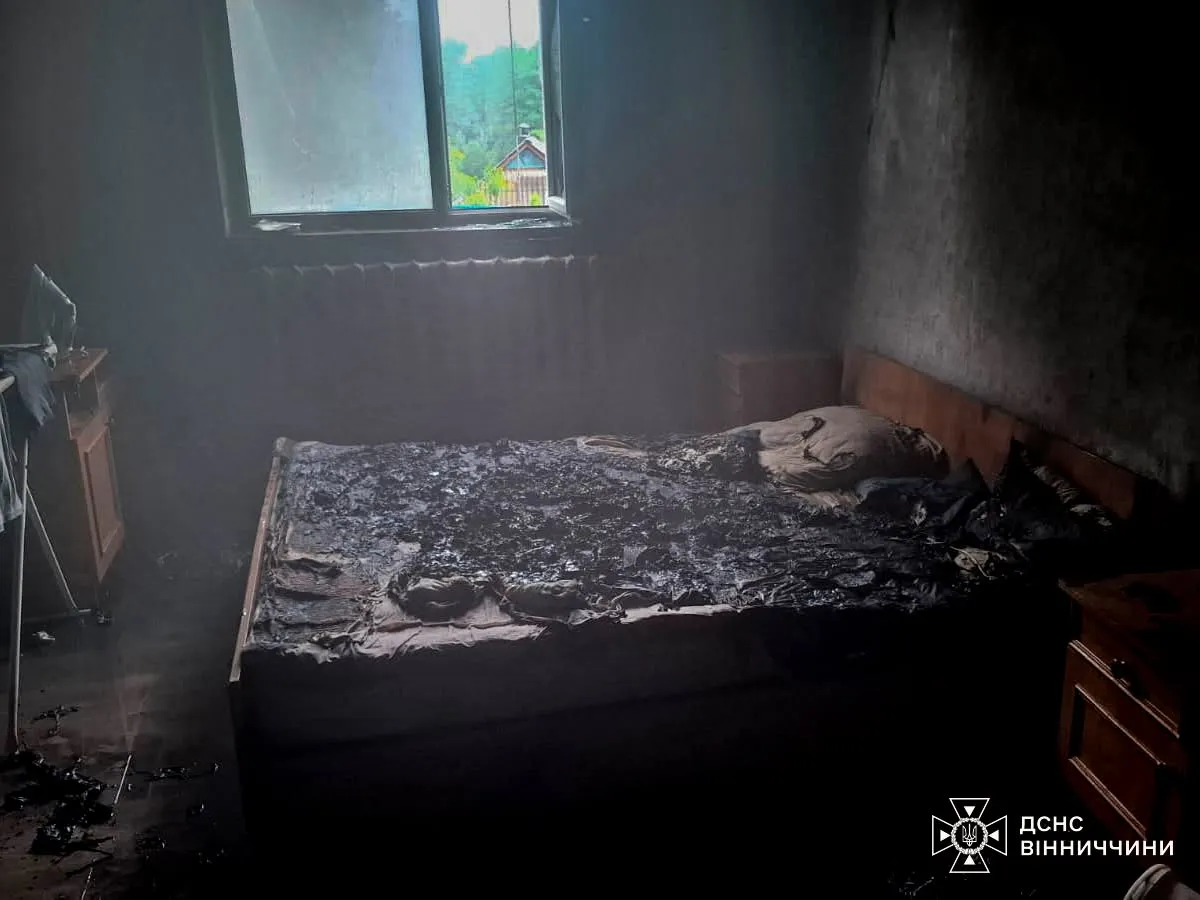 Зарядка від телефону спричинила пожежу на Вінниччині