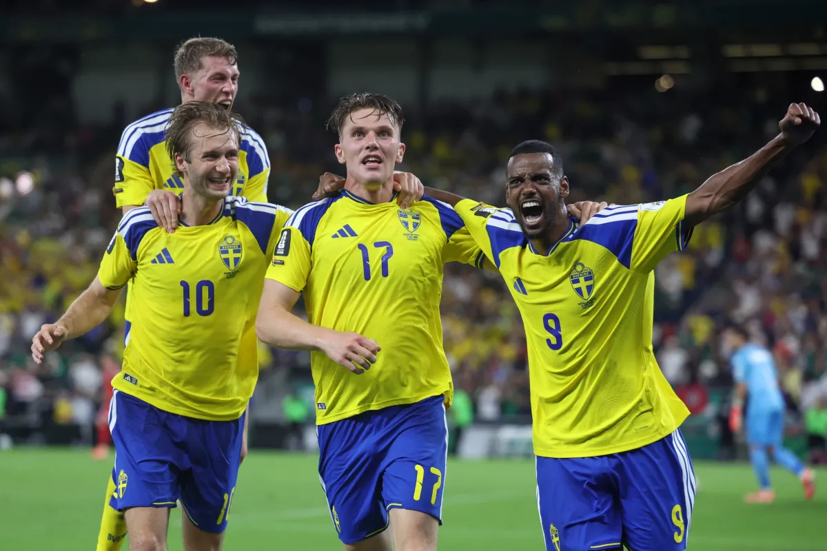 Sweden thrashed Tunisia to top Group F at the World Cup