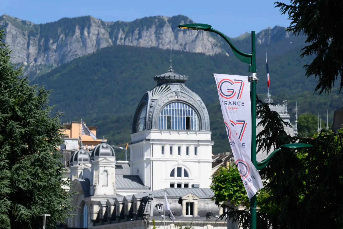 Сьогодні у Франції  стартує триденний саміт G7 