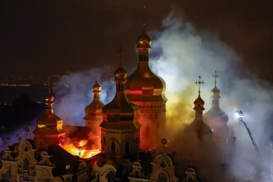 Росія вигадала нові версії удару по Лаврі та кіностудії Довженка