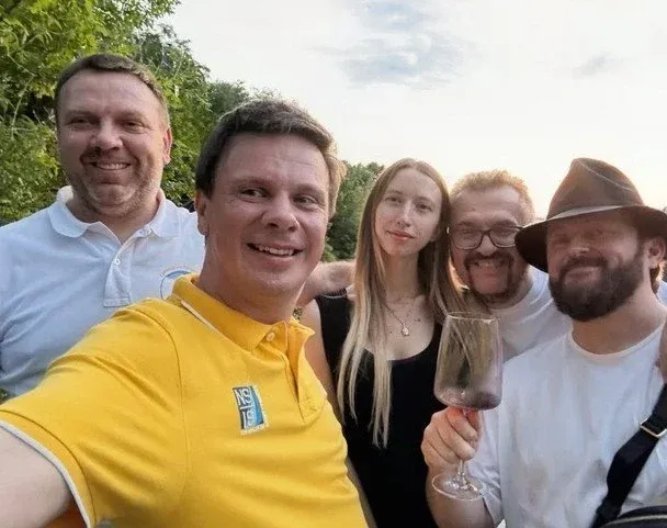 Oleksandr Ponomariov has shared his first photo with his partner