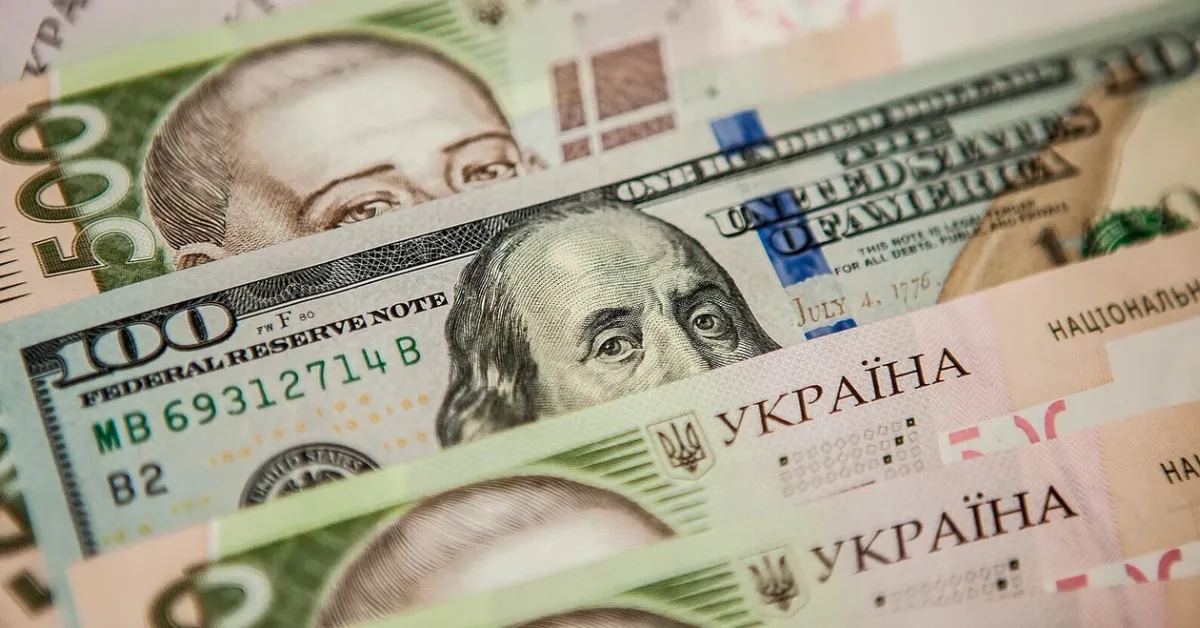 The Fed’s decision has increased pressure on the hryvnia: the NBU has been forced to sell foreign currency
